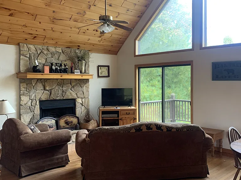 19 Ruby Rd — Photo 3