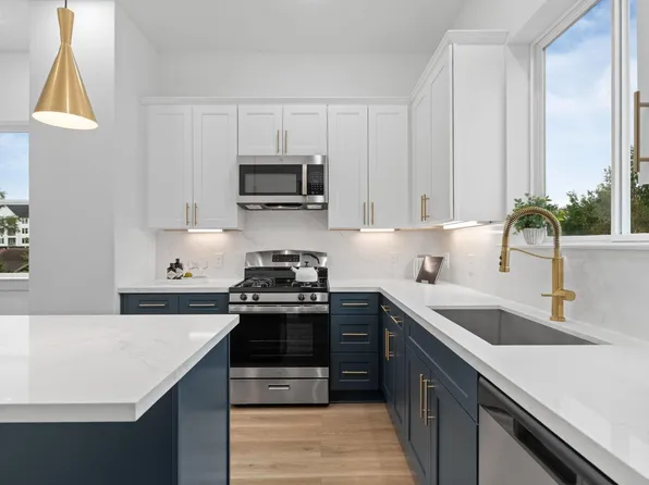 717 Janisch Rd #B, Houston, TX 77018