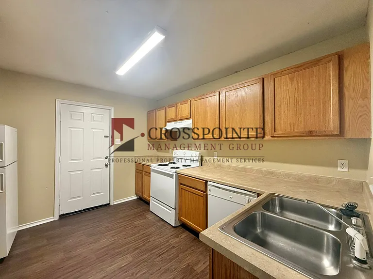 10230 Peterson Rd — Photo 9