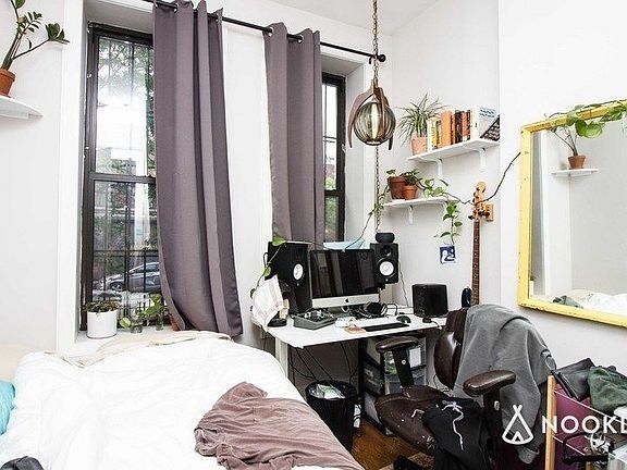 5th image of 806 Macdonough St APT 1L