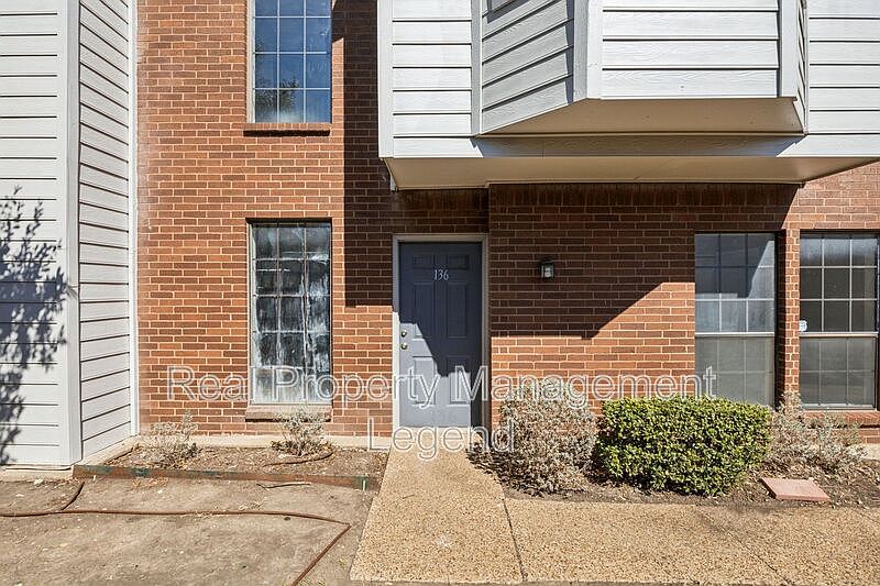 1st image of 5100 Verde Valley Ln APT 136