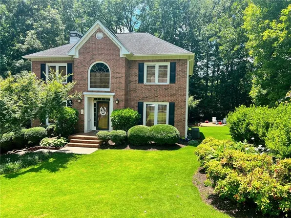 2035 Crescent Rdg, Cumming, GA 30041