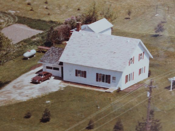 1976 house photo