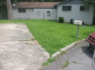 4522 Montclair Dr, Forest Park, GA 30297