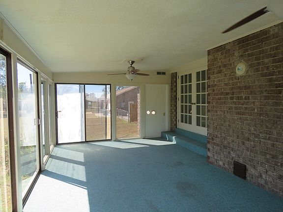 5th image of 193 Hampton Dr