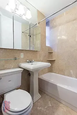 Rented by REAL New York | media 16