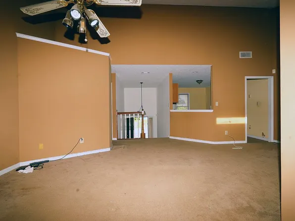 8051 Creekstone Way, Riverdale, GA 30274