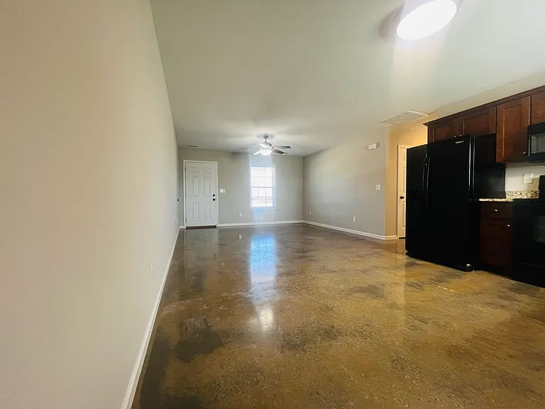 4421 Dillbrook Ln — Photo 2