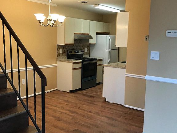 5th image of 5804 E Oleander Pl #430