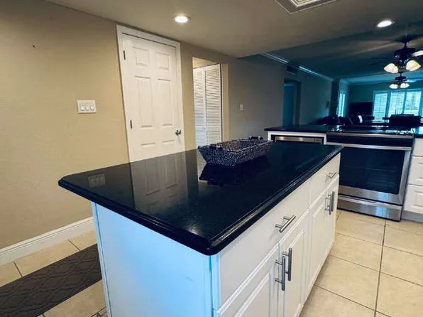 2264 Winkler Ave, Fort Myers, FL