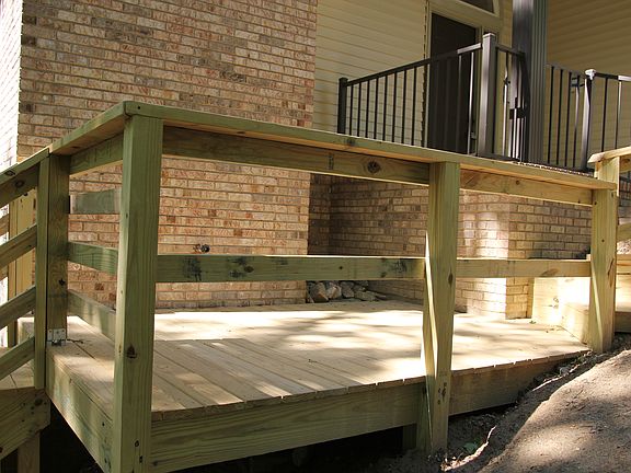3rd image of 101 Brewster Cir