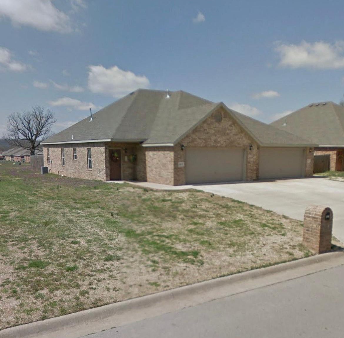 304 Blunt Ave APT 2, Prairie Grove, AR 72753 Zillow