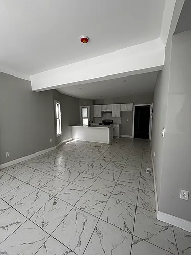 57 Treacy Ave #1 Photo 1