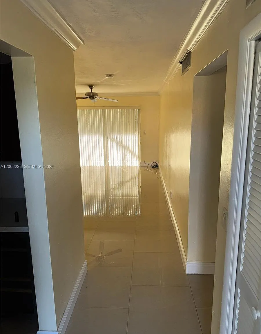 Futura Villas No 1 Condo — Photo 4