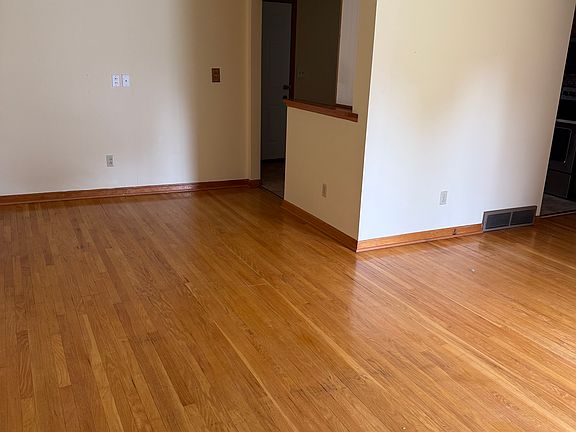 3rd image of 6515 Tearose Dr