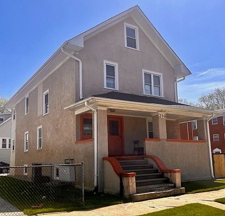 3rd image of 216 Brown Ave APT 2