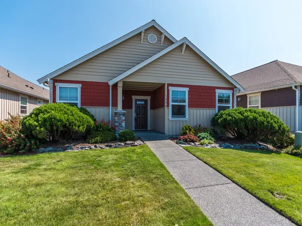 1232 SW Xavier Dr, Oak Harbor, WA 98277