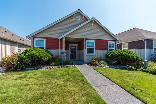 1232 SW Xavier Dr Photo 1