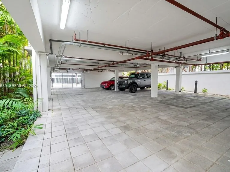 619 Meridian Ave #4 — Photo 3