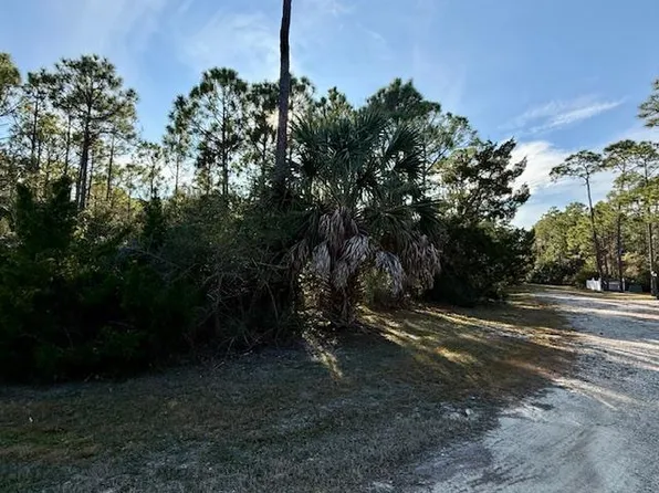 1259 E Gulf Beach Dr, Eastpoint, FL 32328