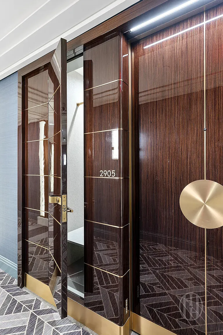 303 Park Avenue — Photo 1