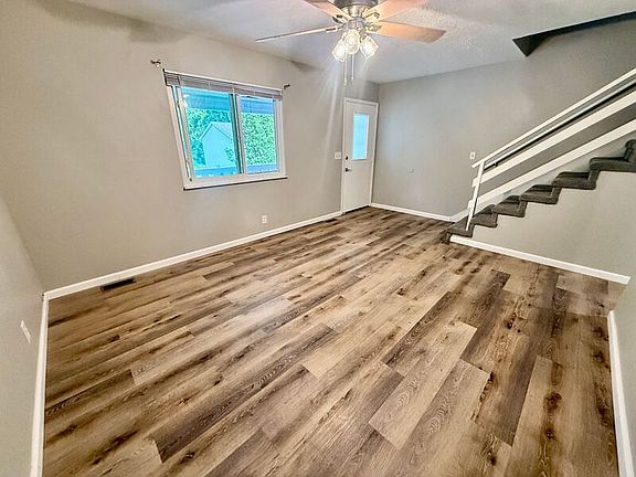 4th image of 12 Holloway Dr #12B