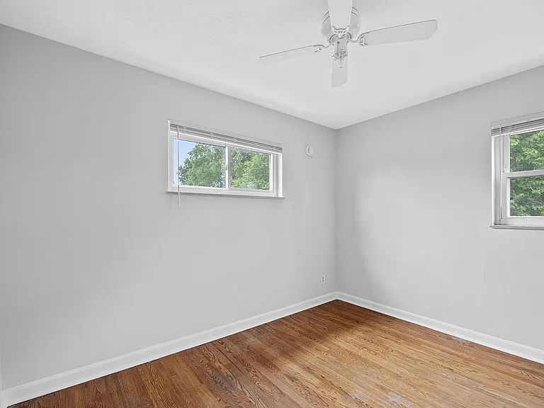 5638 Childs Ave — Photo 6