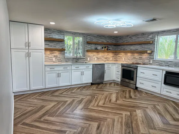 8628 Pioneer Rd, West Palm Beach, FL 33411