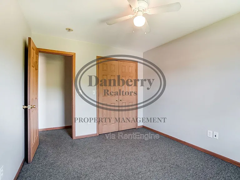 1117 N Byrne Rd — Photo 17