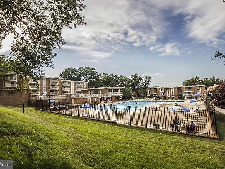 2622 Fort Farnsworth Rd #216 — Photo 5