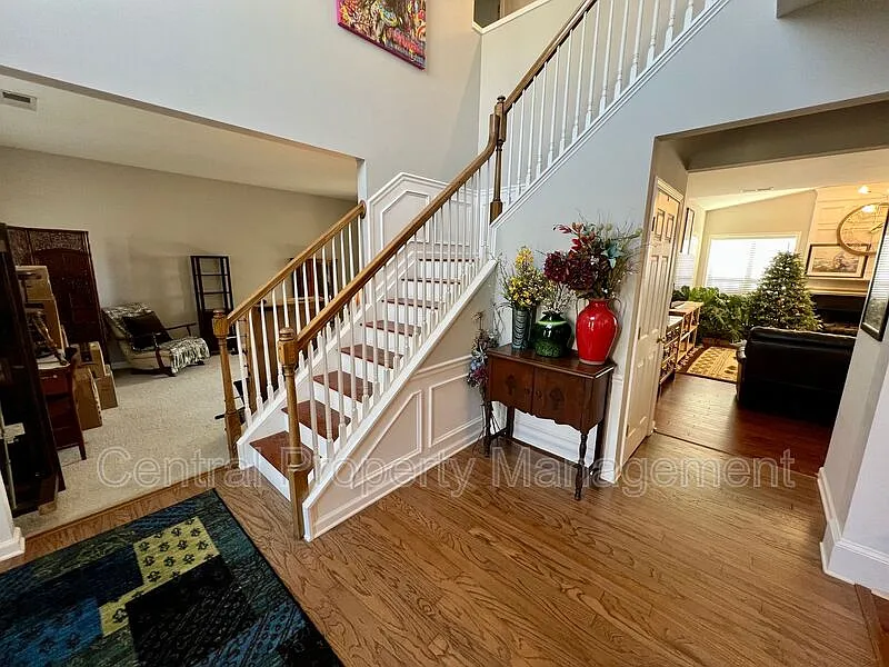 4 bed, 3.0 bath, 2966 sqft, $2,895 — Photo 4