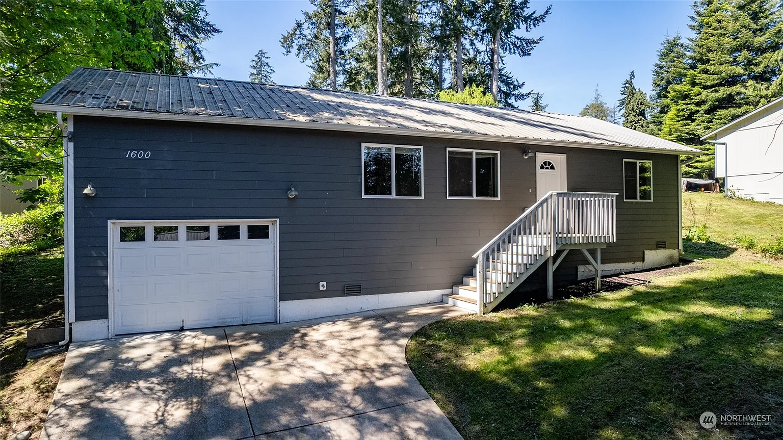 1600 Lake Drive photo 1