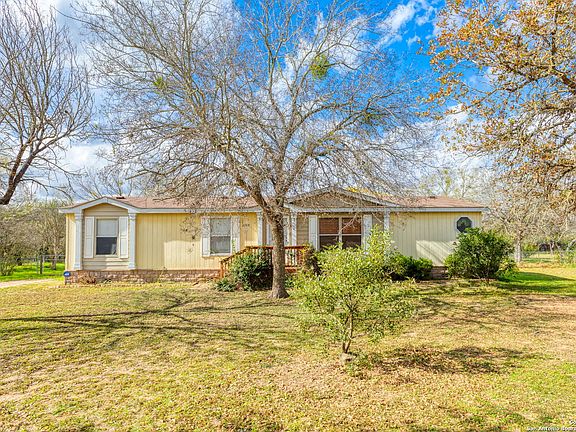 2nd image of 22527 Savannah Heights