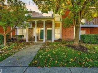 56513 Chesapeake Trl, Shelby Township, MI 48316