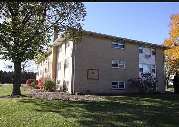 2nd image of 392 Executive Dr #105