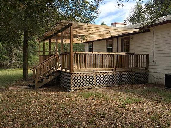 5th image of 1021 County Road 2810