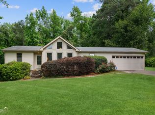 1015 Ridgedale Dr, Lawrenceville, GA 30043