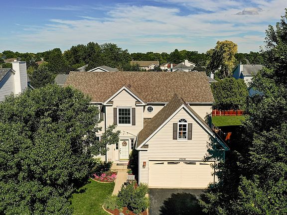 3rd image of 1900 Maple Glen Dr