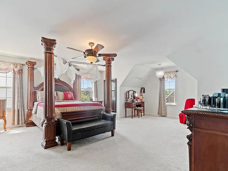 80 Sanctuary Ln — Photo 11