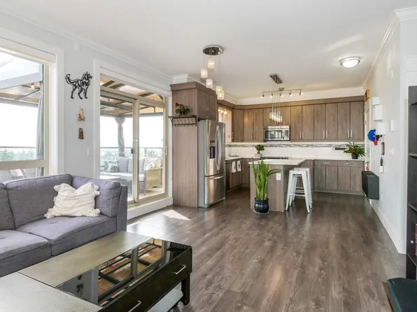 19228 64th Ave #503, Surrey, BC V3S 7C9