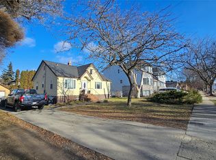 828 Dehart Ave, Kelowna, BC V1Y6A1