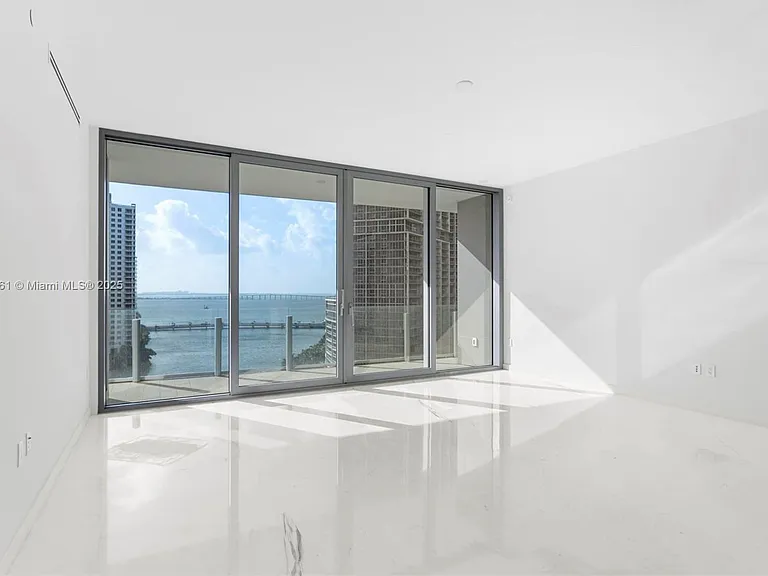 300 Biscayne Blvd #1403 — Photo 8