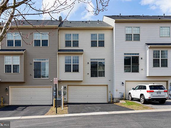 3rd image of 1406 Occoquan Heights Ct