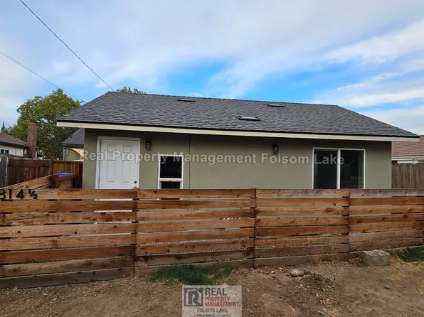 814 1/2 Rumsey Way, Folsom, CA 95630