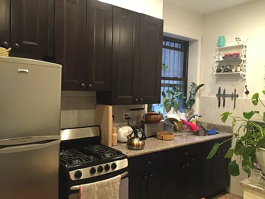 Rented by Grand & Co. | media 36