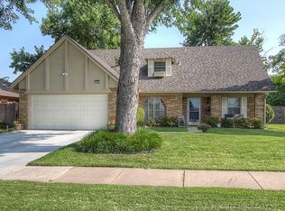 7267 E 57th St, Tulsa, OK 74145