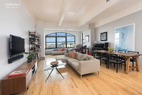 Rented by Sotheby's International Realty | media 12