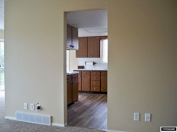 5th image of 1510 Albany Cir
