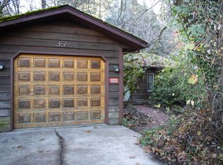 359 Wells Dr, Cave Junction, OR 97523