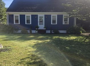 6 Morningside Ave, Acushnet, MA 02743